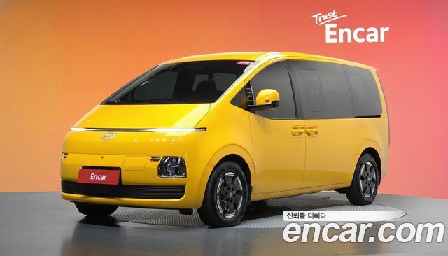 Hyundai Staria EV Tourer 11-Seater Modern 2027 — фото 1