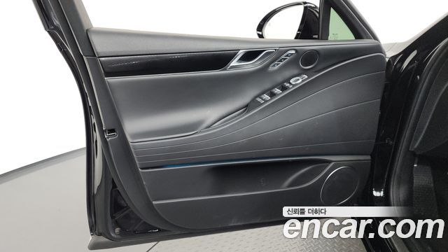 Genesis G80 (RG3) Gasoline 2.5 Turbo AWD 2025 — фото 24