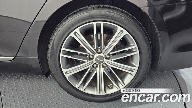 Genesis G80 3.3 GDI AWD Luxury 2018 — фото 21