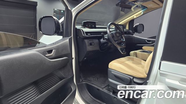 Hyundai Staria Tourer 11-Seater Modern 2022 — фото 10