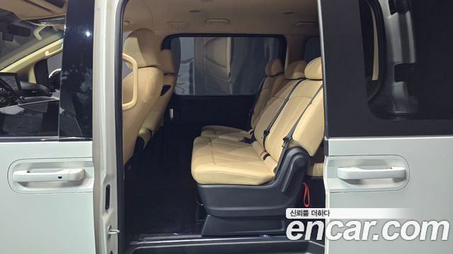 Hyundai Staria Tourer 11-Seater Modern 2022 — фото 16