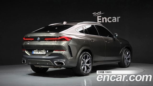 BMW X6 (G06) xDrive40i M Sport 2022 — фото 3