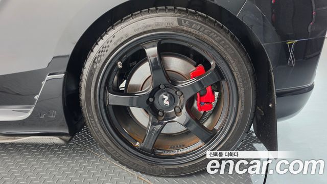 Hyundai Veloster (JS) 2.0 N 2020 — фото 27