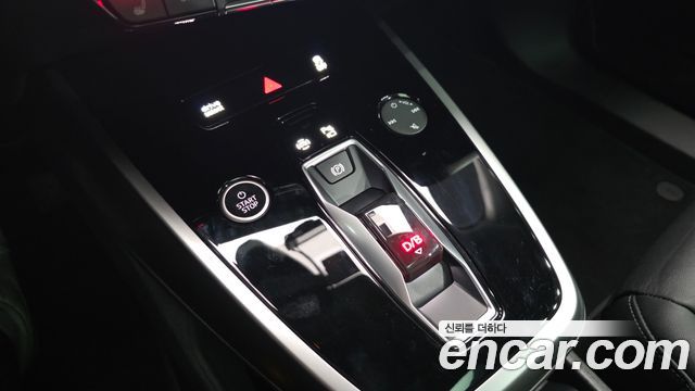 Audi Q4 e-tron (F4) 45 Premium 2025 — фото 9