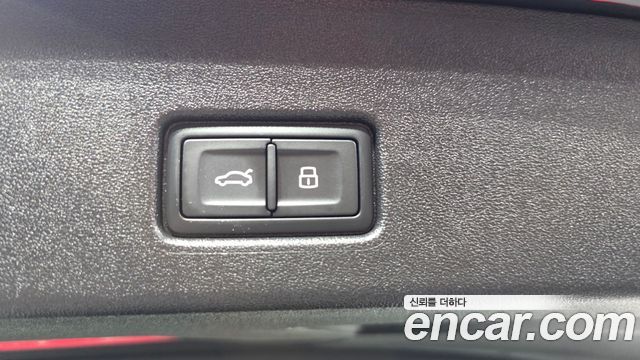 Audi Q4 e-tron (F4) 45 Premium 2025 — фото 18