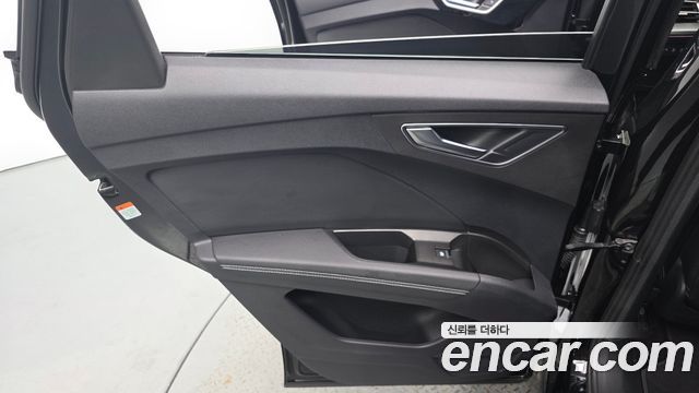 Audi Q4 e-tron (F4) 45 Premium 2025 — фото 25