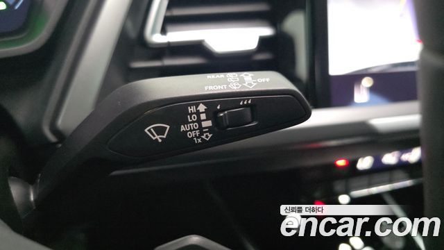 Audi Q4 e-tron (F4) 45 Premium 2025 — фото 28