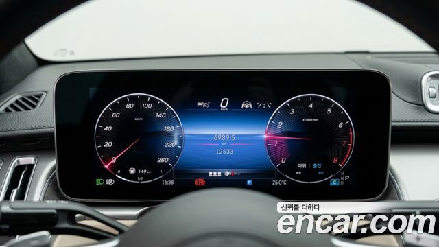 Mercedes-Benz GLA-Class (H247) GLA250 4MATIC 2025 — фото 8