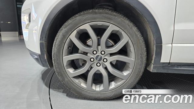 Land Rover Range Rover Evoque 2.2 SD4 Dynamic 2014 — фото 5