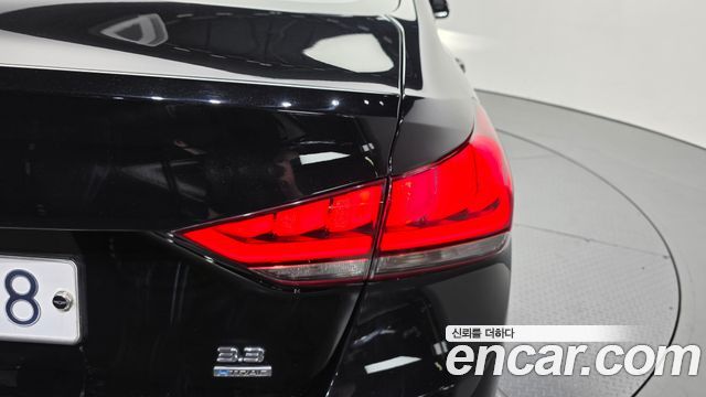 Genesis G80 3.3 GDI AWD Premium Luxury 2017 — фото 23