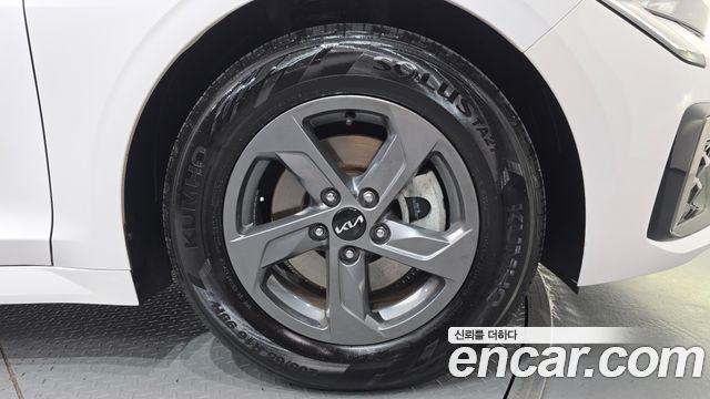 Kia K5 (III) 2.0 LPi(Rent) Trendy 2024 — фото 27