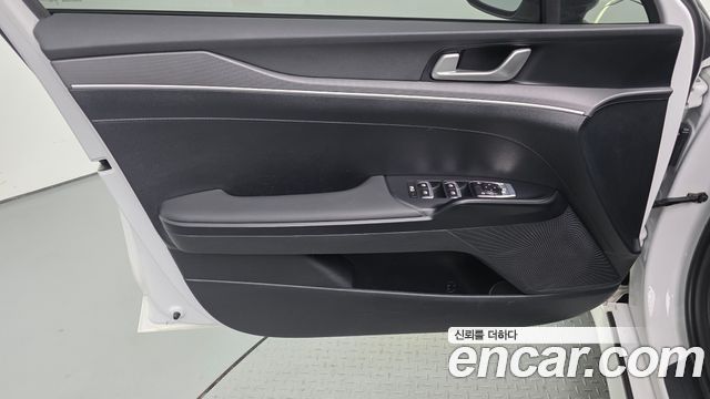 Kia K5 (III) 2.0 LPi(Rent) Trendy 2024 — фото 30