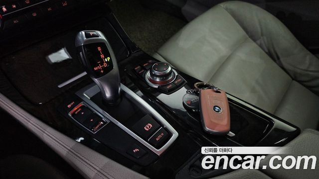 BMW 5 Series (F10) 520d 2013 — фото 9