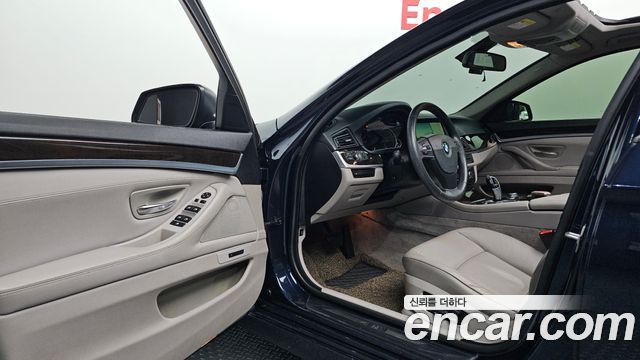 BMW 5 Series (F10) 520d 2013 — фото 10