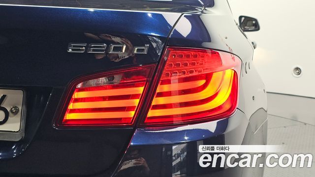 BMW 5 Series (F10) 520d 2013 — фото 23