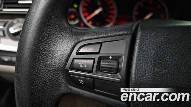 BMW 5 Series (F10) 520d 2013 — фото 27
