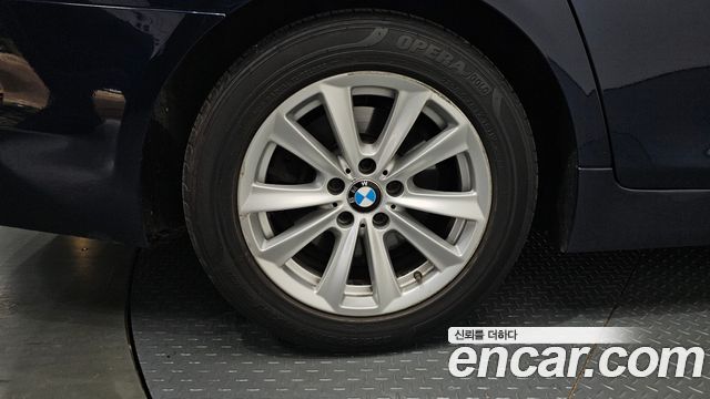 BMW 5 Series (F10) 520d 2013 — фото 35