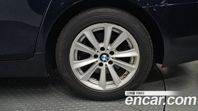 BMW 5 Series (F10) 520d 2013 — фото 36