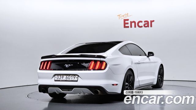 Ford Mustang Coupe 2016 — фото 2