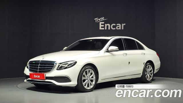 Mercedes-Benz E-Class (W213) E220d Exclusive 2017 — фото 1