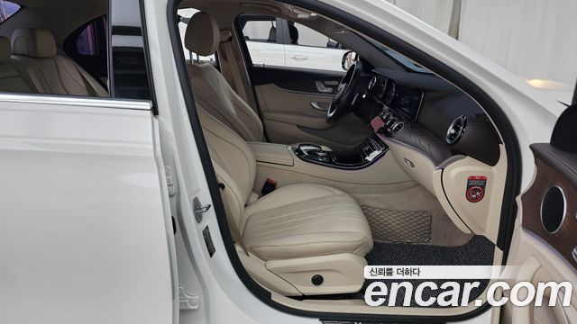 Mercedes-Benz E-Class (W213) E220d Exclusive 2017 — фото 11