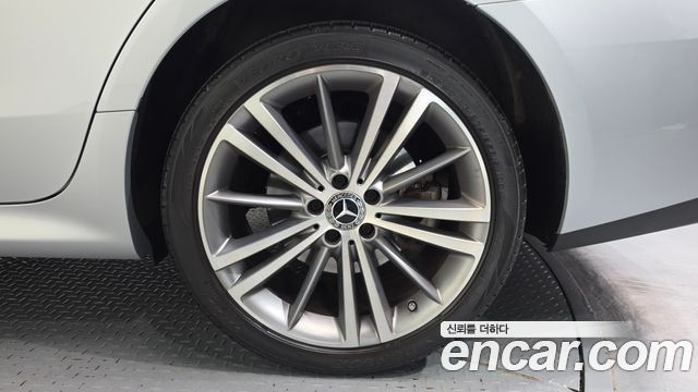 Mercedes-Benz CLS-Class (C257) CLS400d 4MATIC 2019 — фото 21