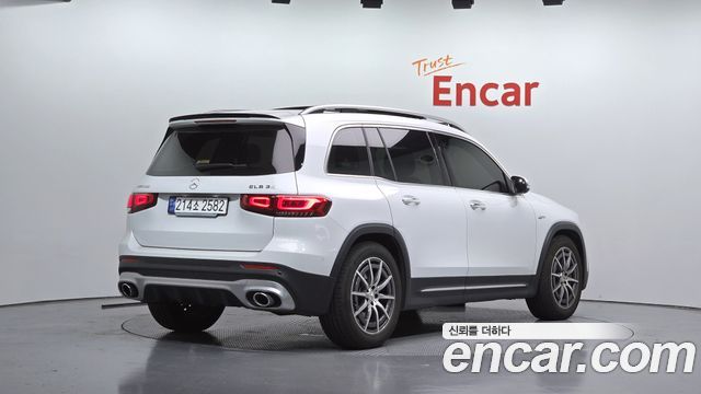 Mercedes-Benz GLB-Class (X247) AMG GLB35 4MATIC 2023 — фото 2