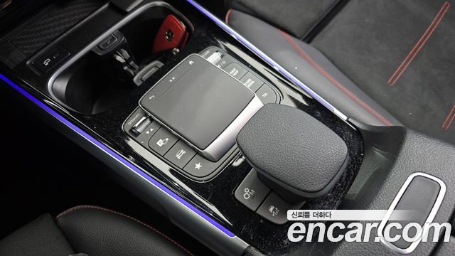 Mercedes-Benz GLB-Class (X247) AMG GLB35 4MATIC 2023 — фото 17