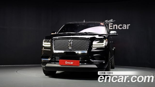 Lincoln Navigator (IV) 3.5L 2020 — фото 3
