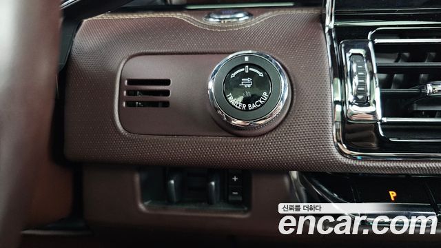Lincoln Navigator (IV) 3.5L 2020 — фото 18