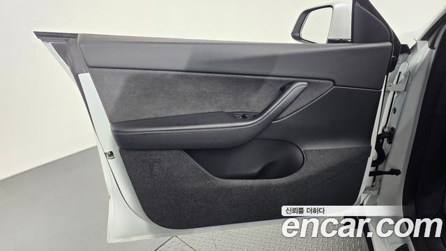 Tesla Model Y Long Range AWD 2022 — фото 30