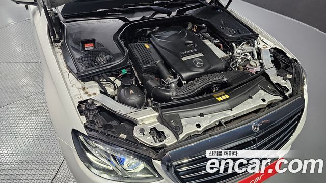 Mercedes-Benz E-Class (W213) E300e Exclusive 2019 — фото 6