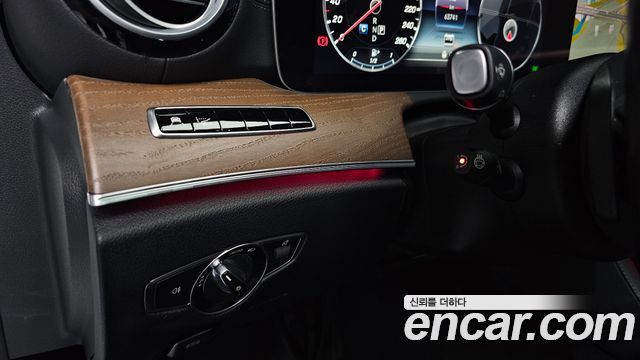 Mercedes-Benz E-Class (W213) E300e Exclusive 2019 — фото 27
