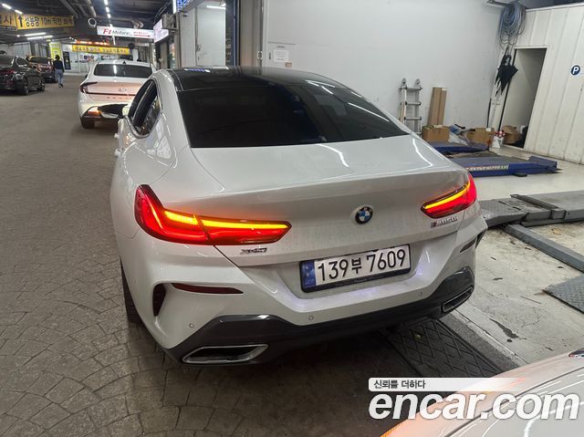 BMW 8 Series (G15) M850i xDrive Gran Coupe 2024 — фото 4