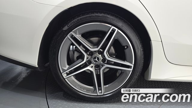 Mercedes-Benz CLS-Class (C257) CLS300d AMG Line 2019 — фото 5