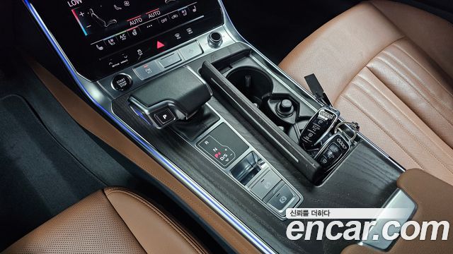 Audi A7 (4K) 55 TFSI e Quattro Premium 2023 — фото 9