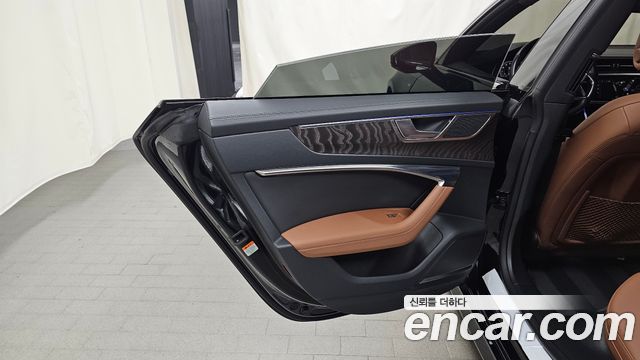 Audi A7 (4K) 55 TFSI e Quattro Premium 2023 — фото 25