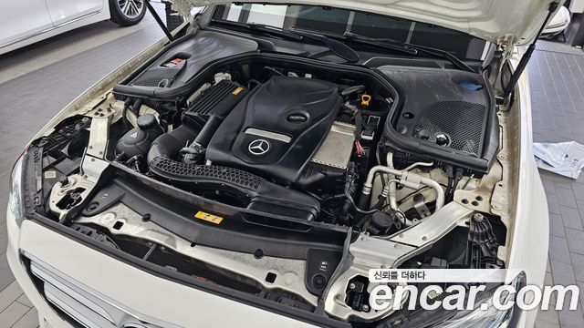 Mercedes-Benz E-Class (W213) E300 4MATIC AMG Line 2017 — фото 6