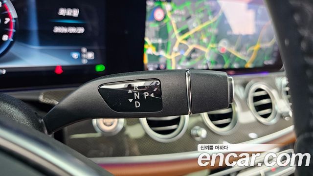 Mercedes-Benz E-Class (W213) E300 4MATIC AMG Line 2017 — фото 9