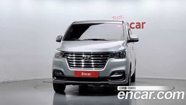 Hyundai Grand Starex 4WD Urban 9-Seater Exclusive 2019 — фото 3