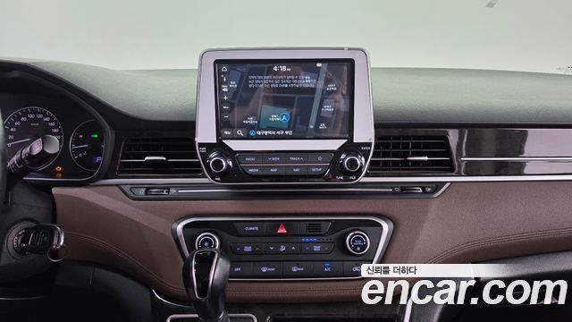 Hyundai Grand Starex 4WD Urban 9-Seater Exclusive 2019 — фото 16