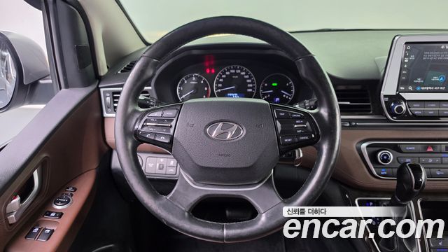 Hyundai Grand Starex 4WD Urban 9-Seater Exclusive 2019 — фото 17
