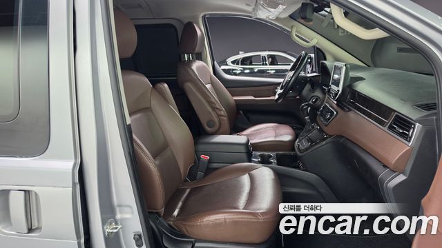 Hyundai Grand Starex 4WD Urban 9-Seater Exclusive 2019 — фото 32