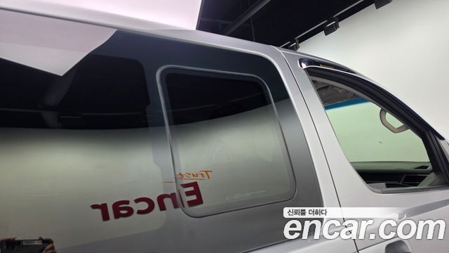 Hyundai Grand Starex 4WD Urban 9-Seater Exclusive 2019 — фото 36