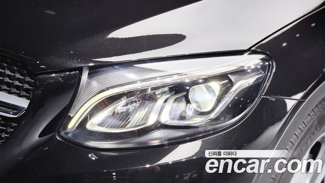 Mercedes-Benz GLC-Class (X253) GCL300 4MATIC Coupe 2019 — фото 28