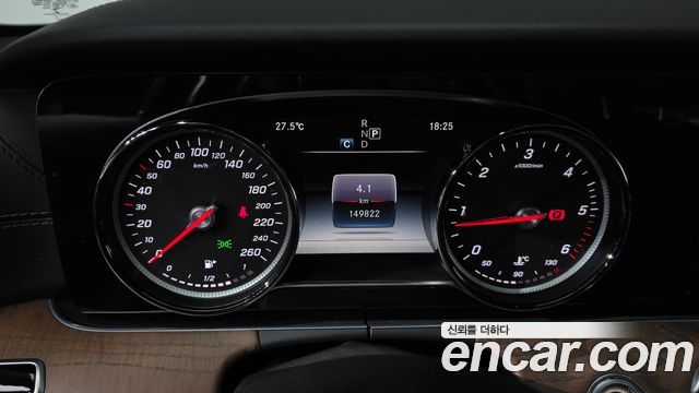 Mercedes-Benz E-Class (W213) E220d Exclusive 2018 — фото 8