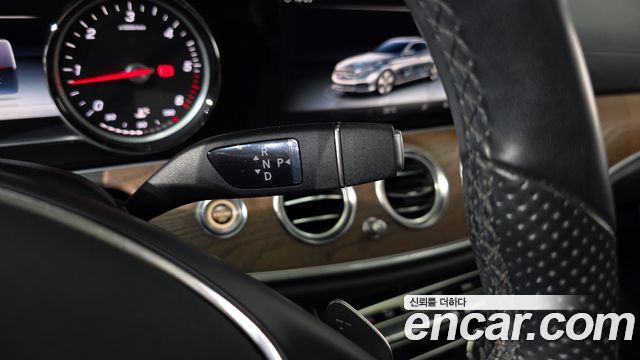 Mercedes-Benz E-Class (W213) E220d Exclusive 2018 — фото 9