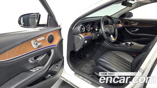 Mercedes-Benz E-Class (W213) E220d Exclusive 2018 — фото 10