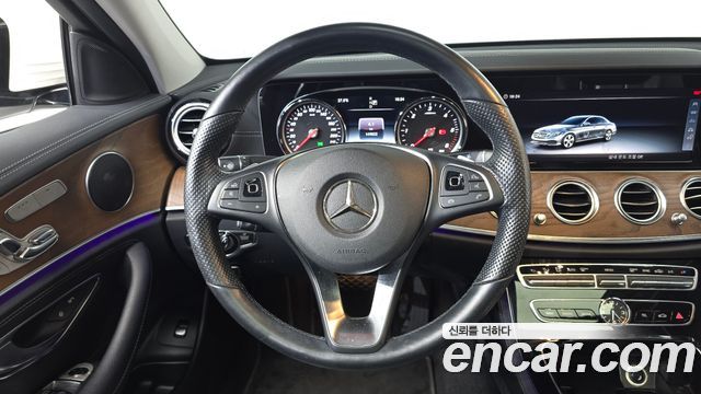 Mercedes-Benz E-Class (W213) E220d Exclusive 2018 — фото 17