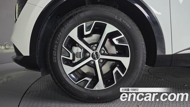 Kia Sportage Hybrid (V) Signature 2WD 2023 — фото 5